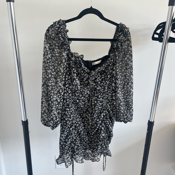 Starlow Tied Dress - Picture 3 of 6